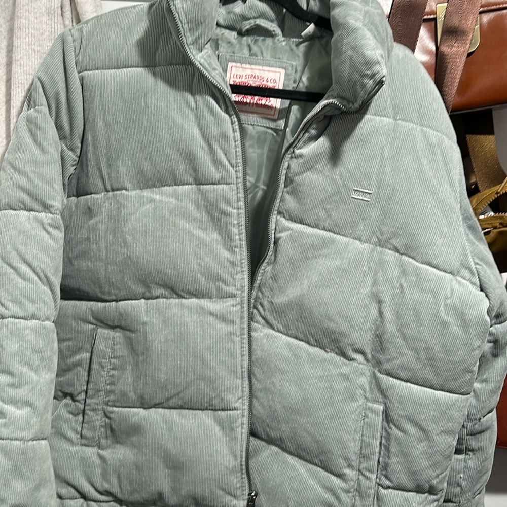 Levi Puffer Jacket